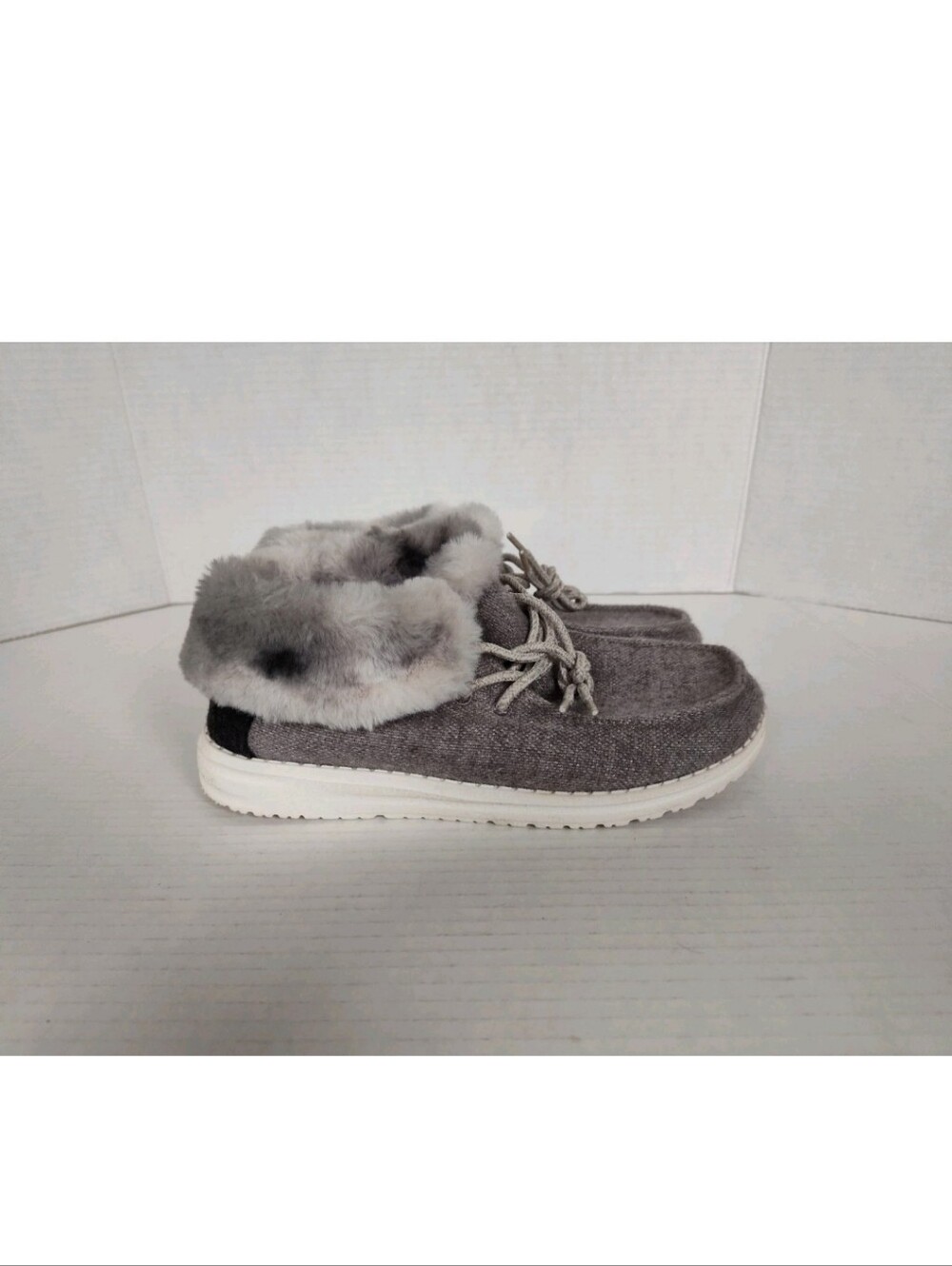 Hey Dude Britt Youth Faux Fur Ankle Boots size Y4 - L5  Gray Shoes Booties